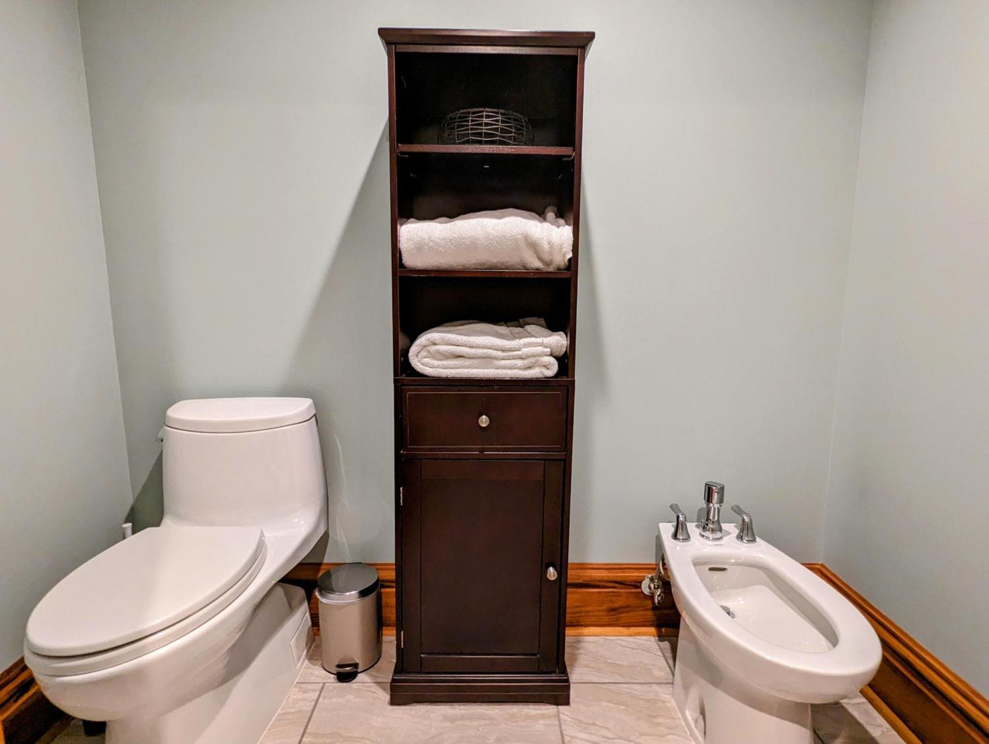Gothic Heights Inn Clifton Heights エクステリア 写真